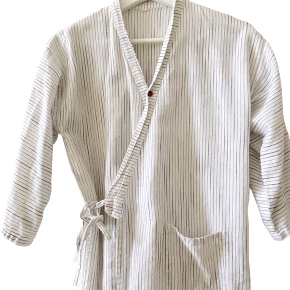 Kimono Style Linen Wrap Dresss - Picture 3 of 4